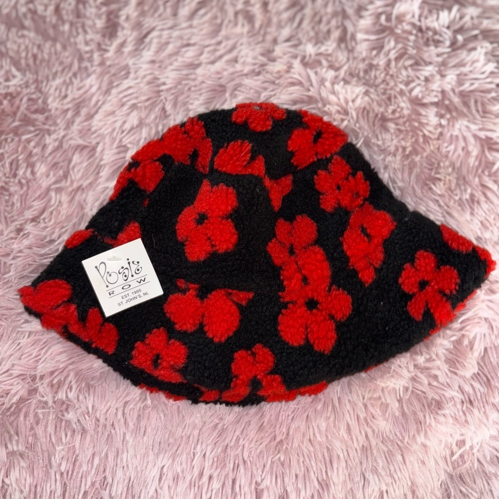 Red and Black Floral Fur Bucket Hat